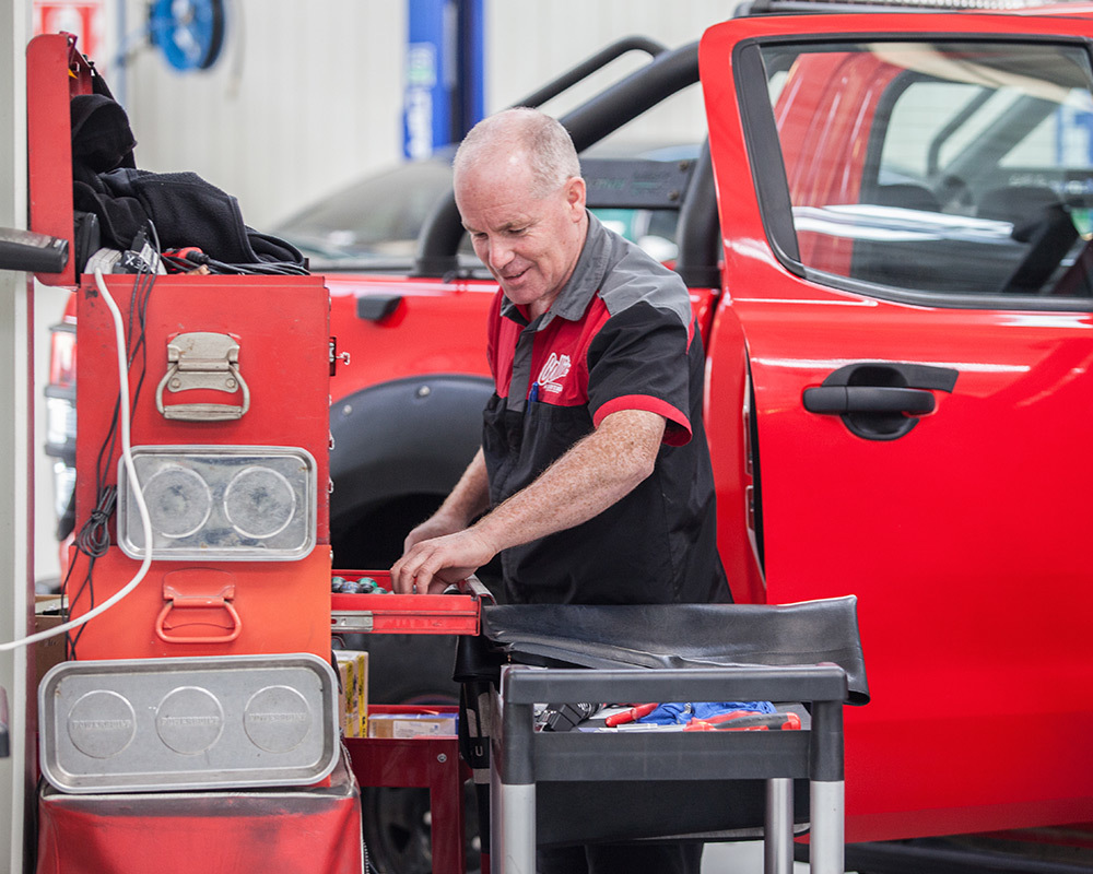 Mechanic Hamilton, Frankton Collins Automotive Technicians