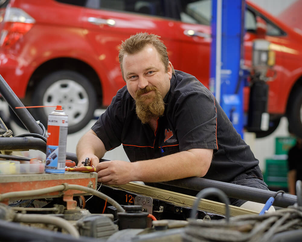 Mechanic Hamilton, Frankton Collins Automotive Technicians